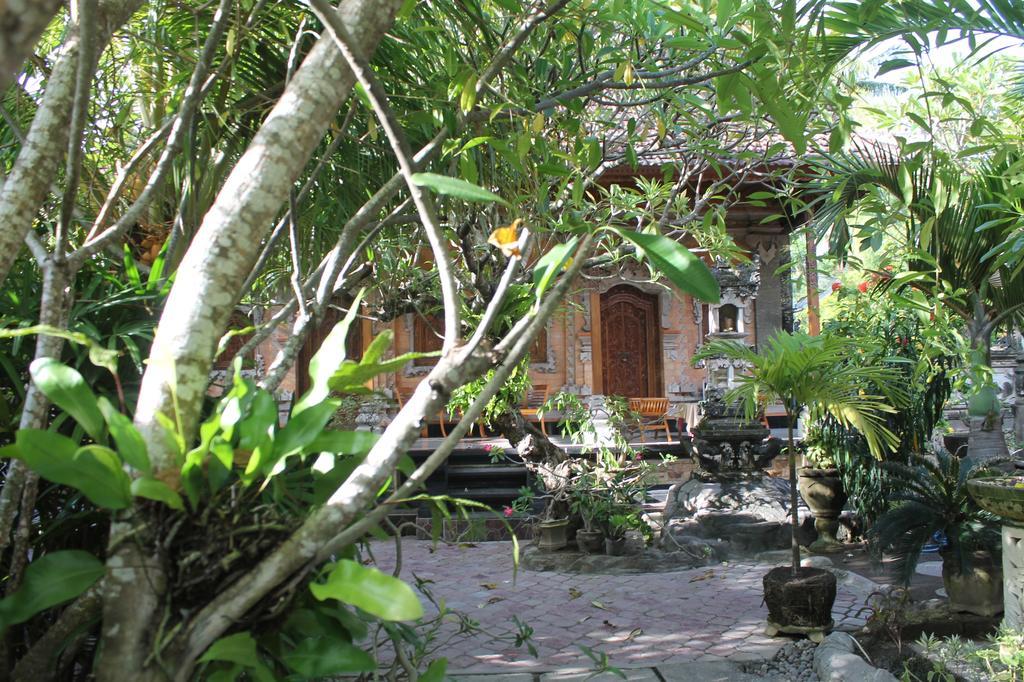 Green Palm Homestay BALI Bagian luar foto