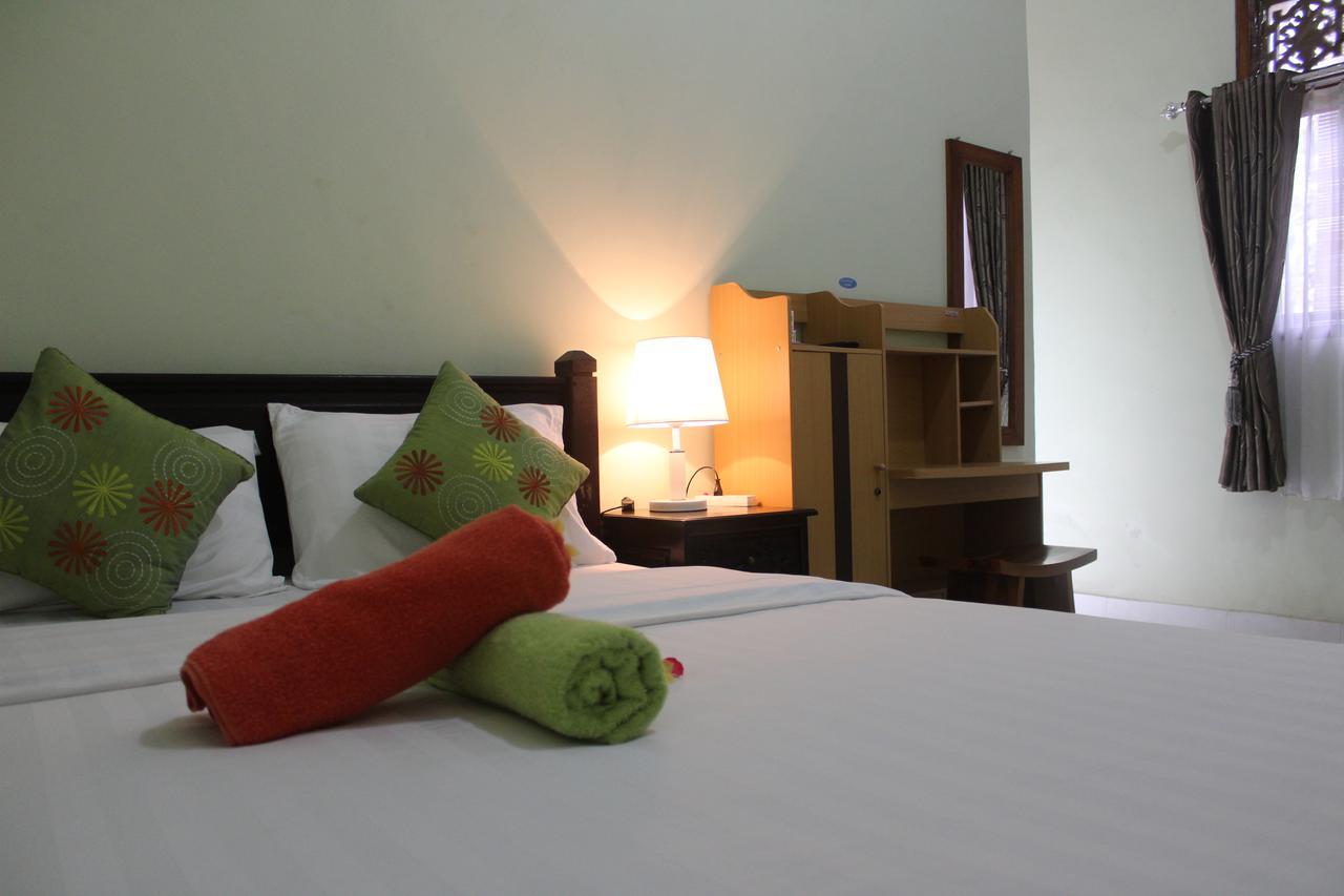 Green Palm Homestay BALI Bagian luar foto
