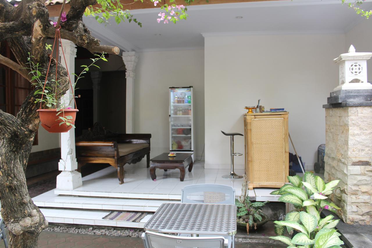 Green Palm Homestay BALI Bagian luar foto